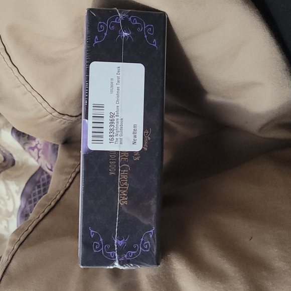 Tim Burton's The Nightmare Before Christmas Tarot Deck & Guidebook New - Picture 3 of 6